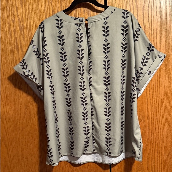 Sage Green Patterned Women's Top - Picture 6 of 6
